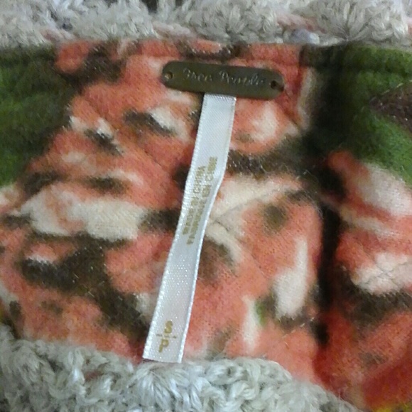 Free People Boho Crochet Sweater Size Small - Picture 5 of 6